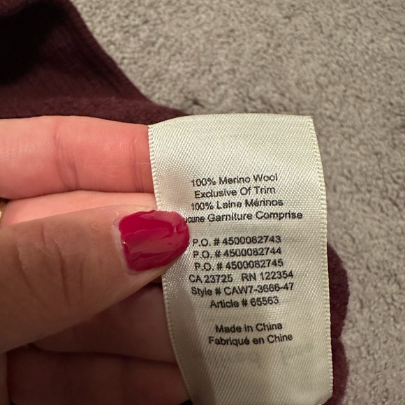 Aritzia Wilfred Free Lolan Sweater - 100% Merino Wool - Picture 5 of 5